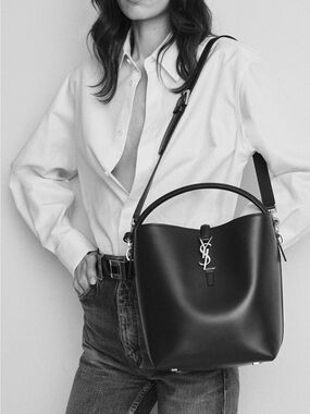 Saint Laurent Shoulder Bag